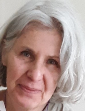 Ann Neuser Lederer Headshot